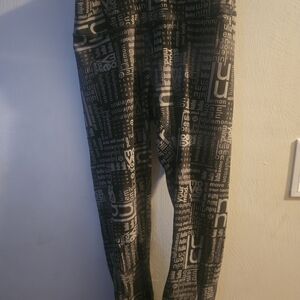 Lululemon Black Grey Move Your Body Train Crop